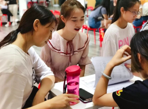 教育部传来消息，为方便学生报考将规范高校名称，家长：早该如此