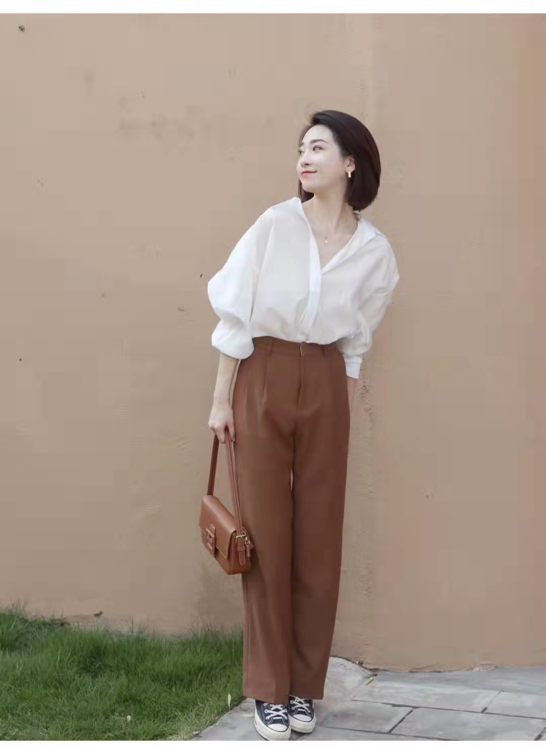 白色衣服配什么裤子（推荐这9套时尚达人的穿搭）
