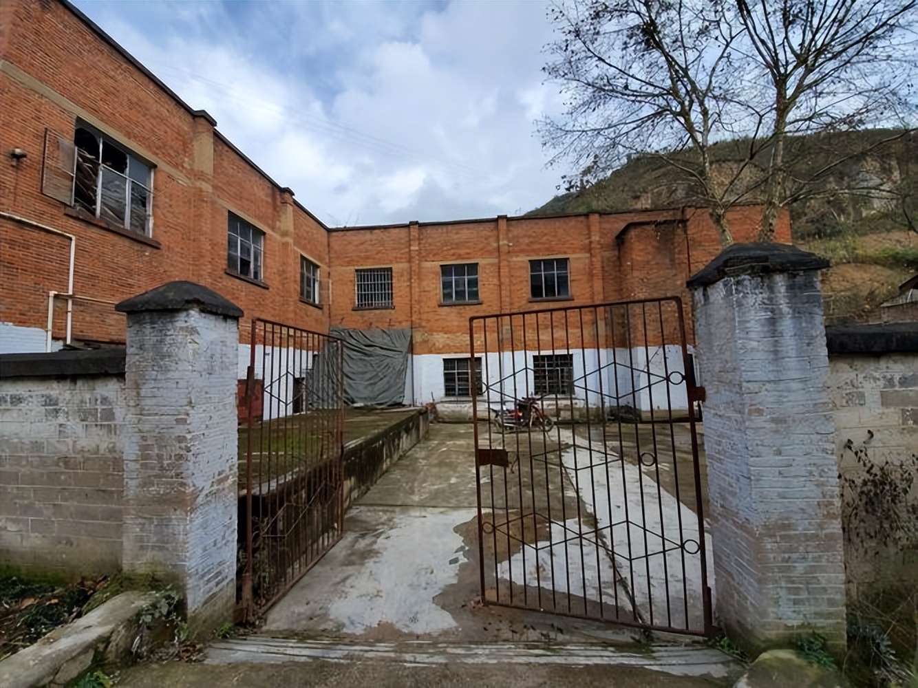 ���й������ִ������������������ң����˶��������⣬����˭��