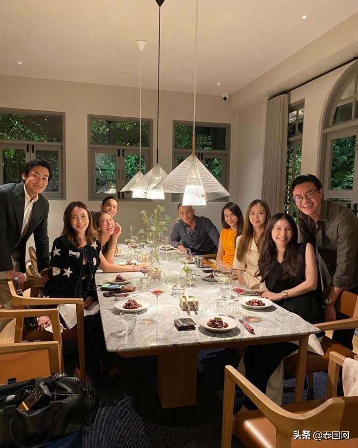 泰国三台闺蜜团再合体，却不见Toey“新欢”