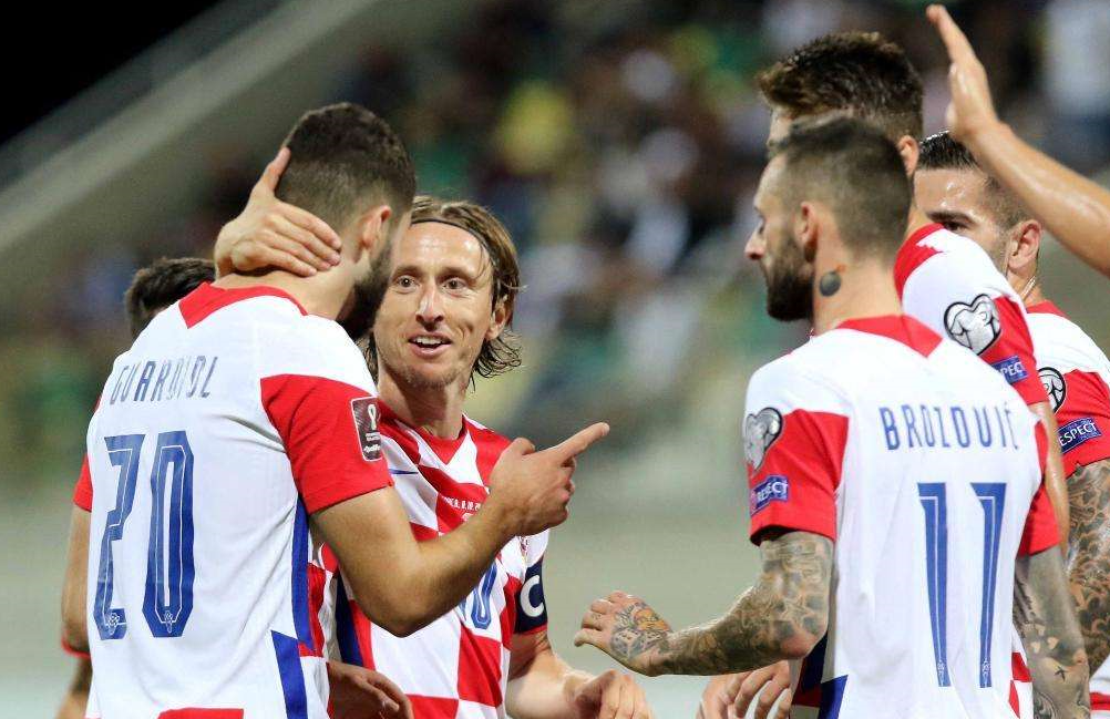 世界杯足球专家预测排序（权威预测！世界杯夺冠概率更新，前二位置稳定，葡萄牙被看衰）