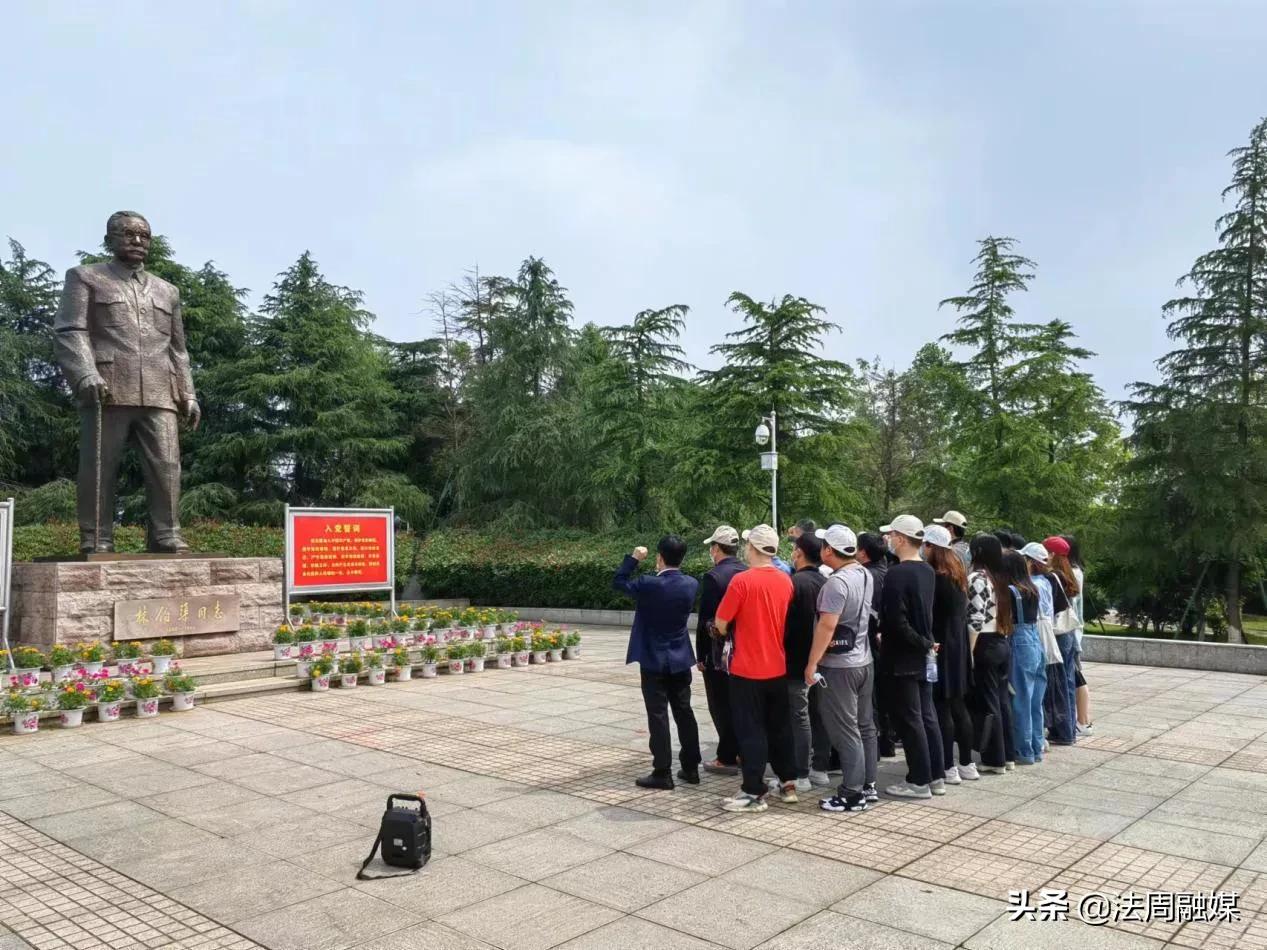 澧县第三人民医院开展“比奉献 为党旗增辉”红色教育现场研学活动