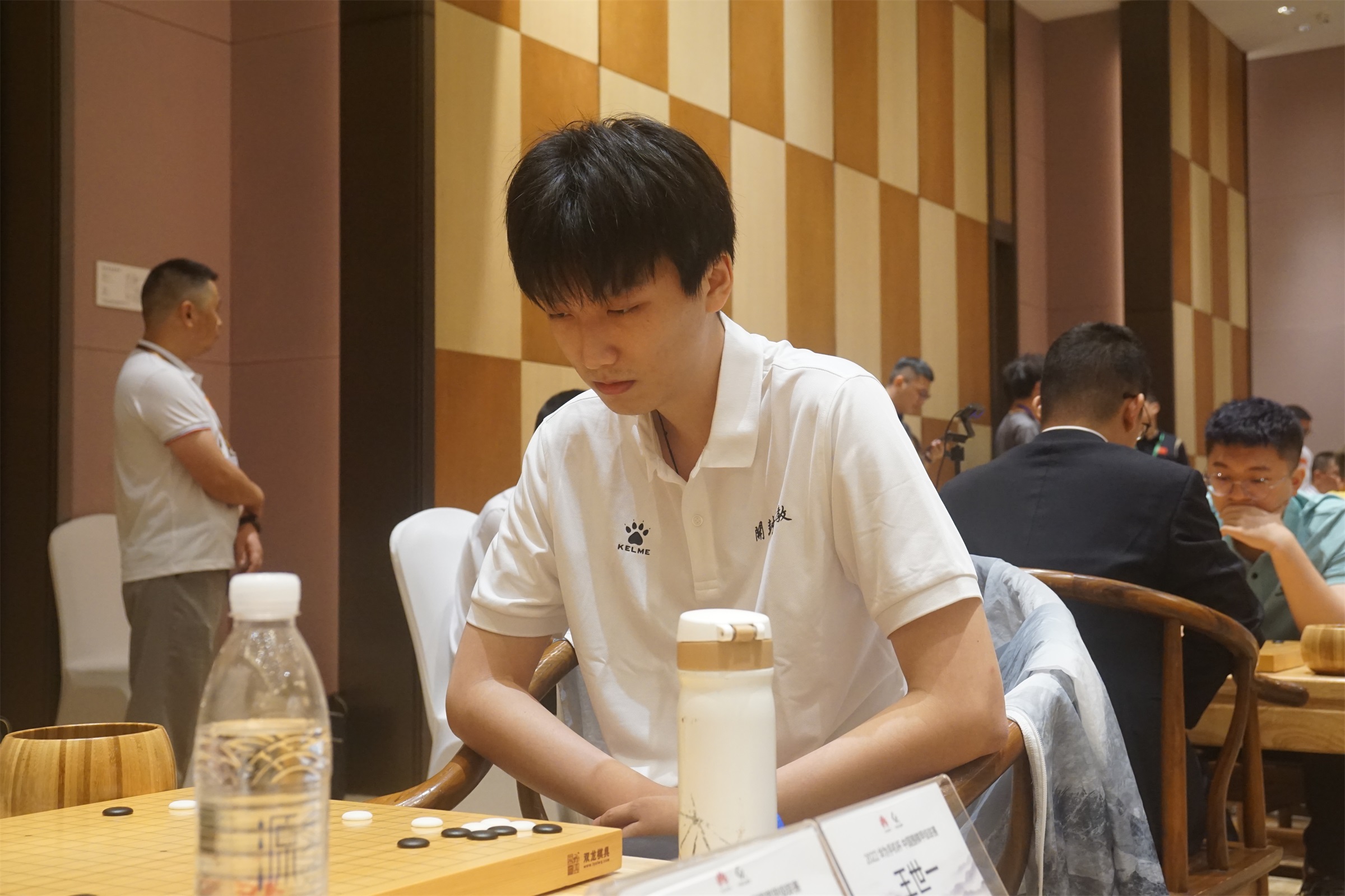 韩一洲谢尔豪vs杨鼎新谢尔豪杨鼎新王泽锦vs何语涵王泽锦何语涵李轩豪