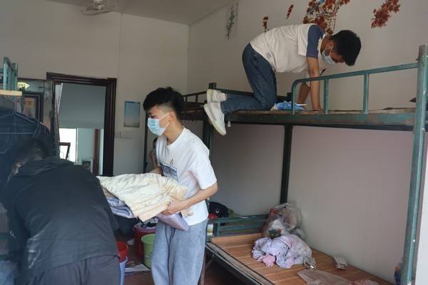 大学宿舍想要和平共处，室友间的“潜规则”得清楚，不然容易闹翻