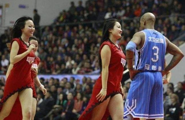 为什么中国与nba(为什么感觉NBA，在中国的关注度下降了，都关注咱们国家的CBA了)