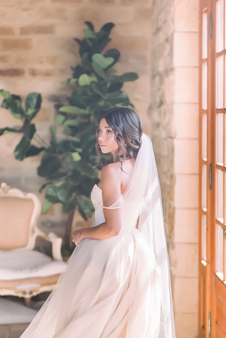 英格兰幸福时代来临（好莱坞美女大婚！曾换两次肾、透析暴瘦，如今被祝福：一定要幸福）