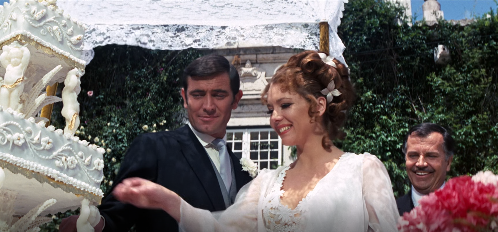 007系列电影第六部《007女王密使》看邦德如何在雪山之巅英雄救美
