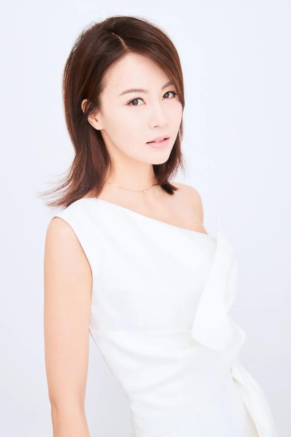 徐熙颜(徐熙颜——写真集)