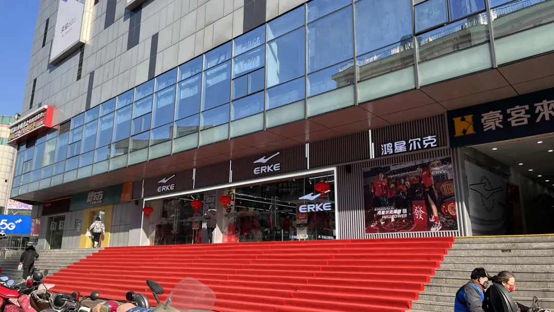 这条南京边城的步行街,7家奶茶店神仙打架,炮灰已经诞生