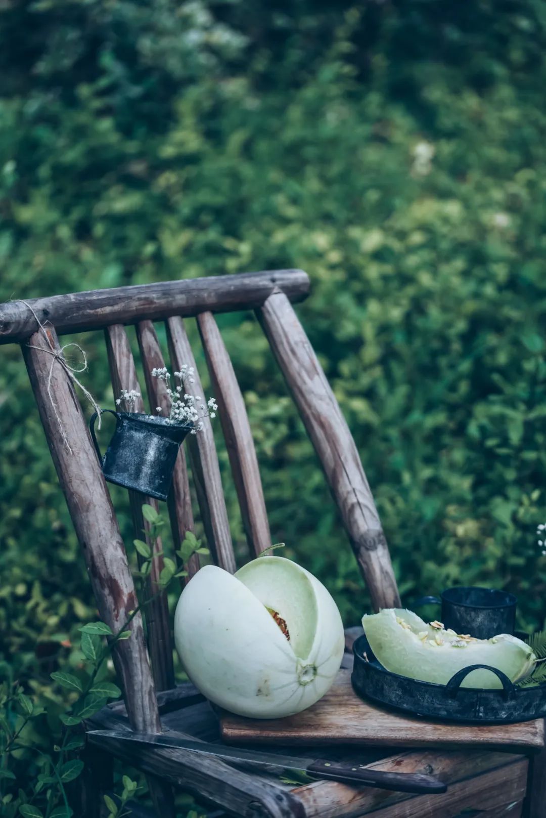 10首绝美五月诗词，石榴花开，池塘水满，明媚了整个夏天