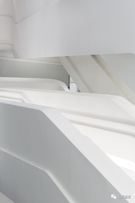 「冠华商业 · 建筑大观系列」香港理工大学 · 赛马会创新楼