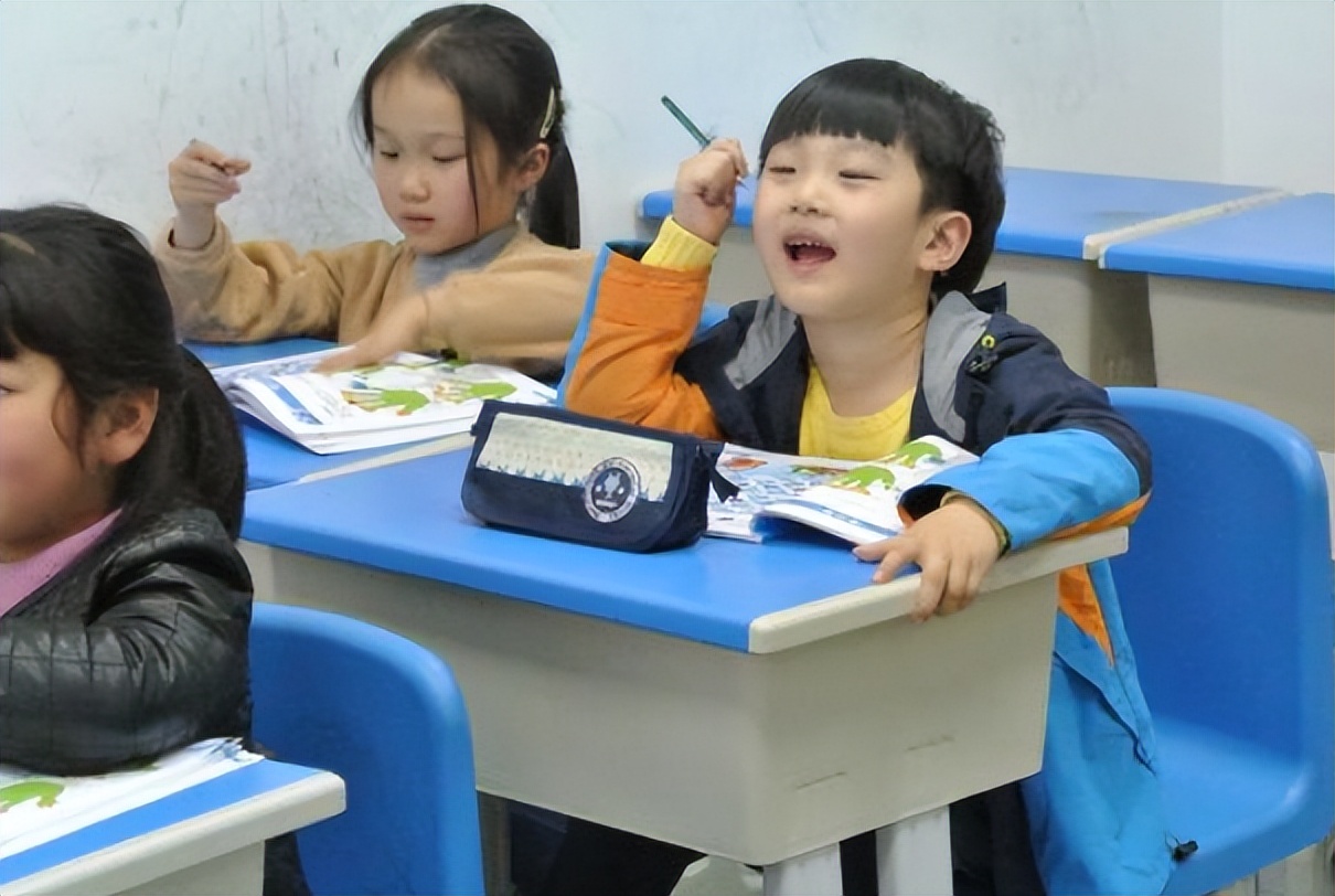 幼儿园迎来消息，2022年秋季或将颁布新规，不少家庭舒了一口气