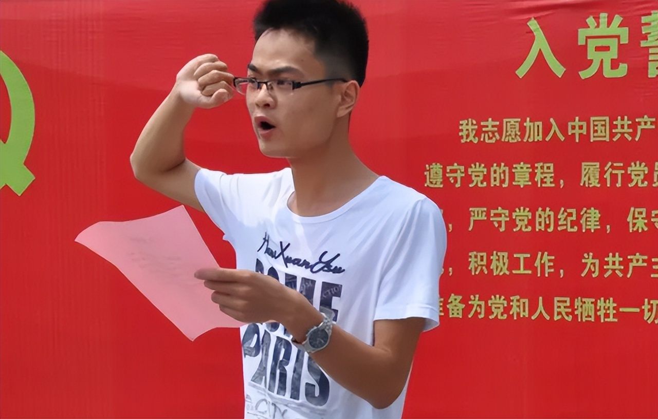 大学生入党“决定权”在谁手里？辅导员说出实情，学生别找错了人