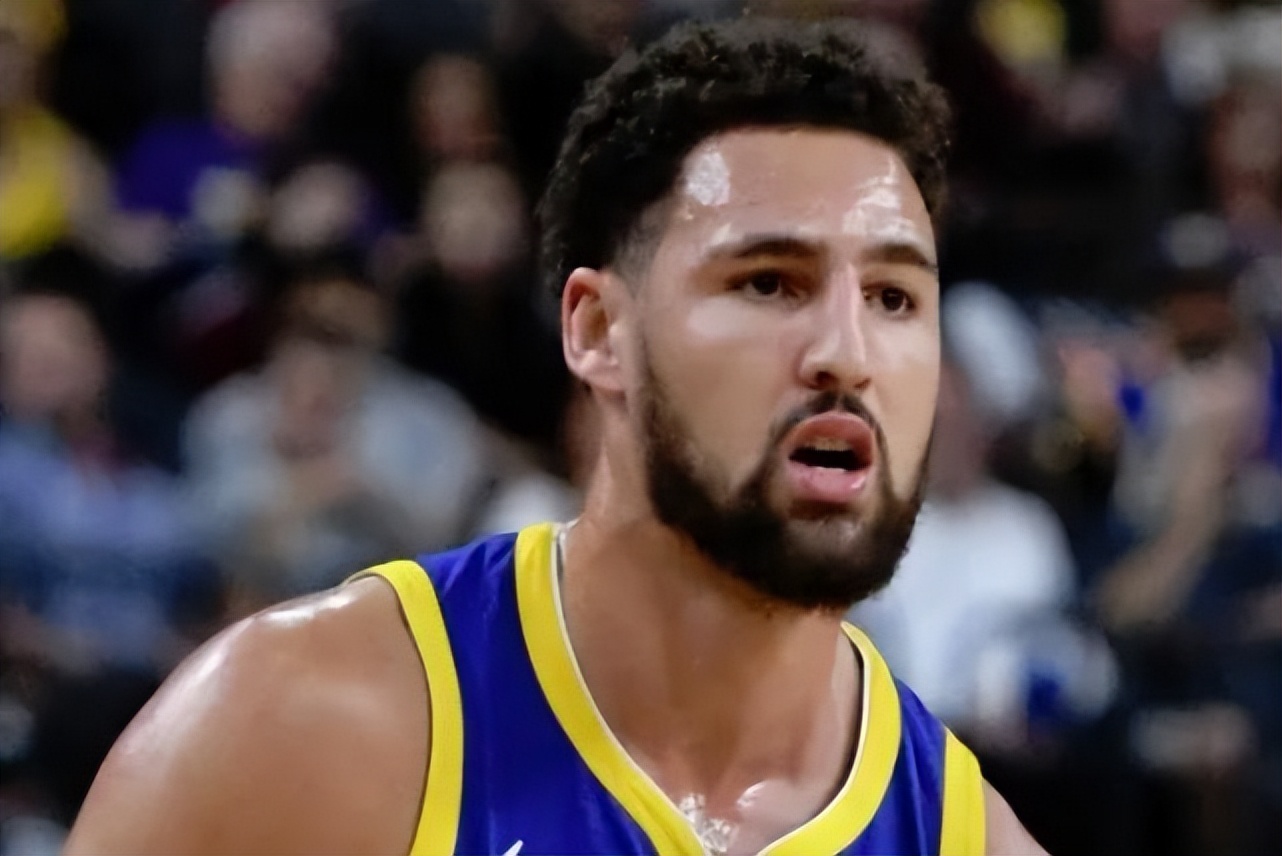 勇士vs凯尔特人视频回放（勇士压制绿军！克莱炸裂 库里常规操作 半场领先5分）