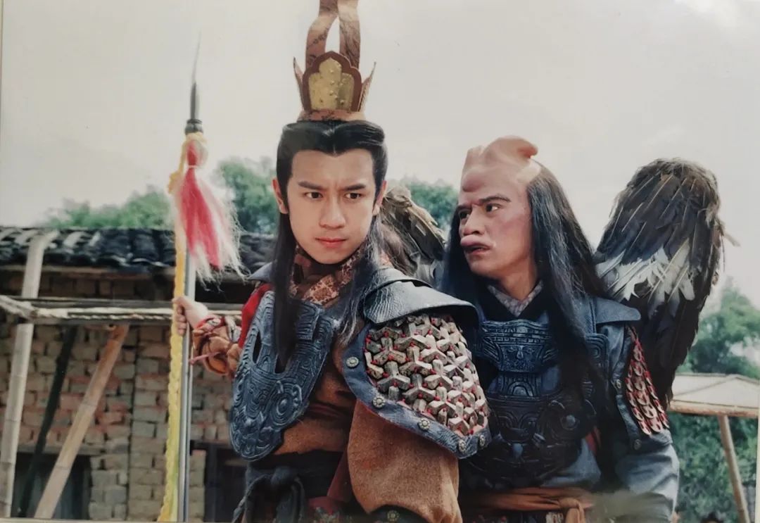 相关的电视剧也屡次翻拍,比如内地的1990年版,2001年tvb版《封神榜》