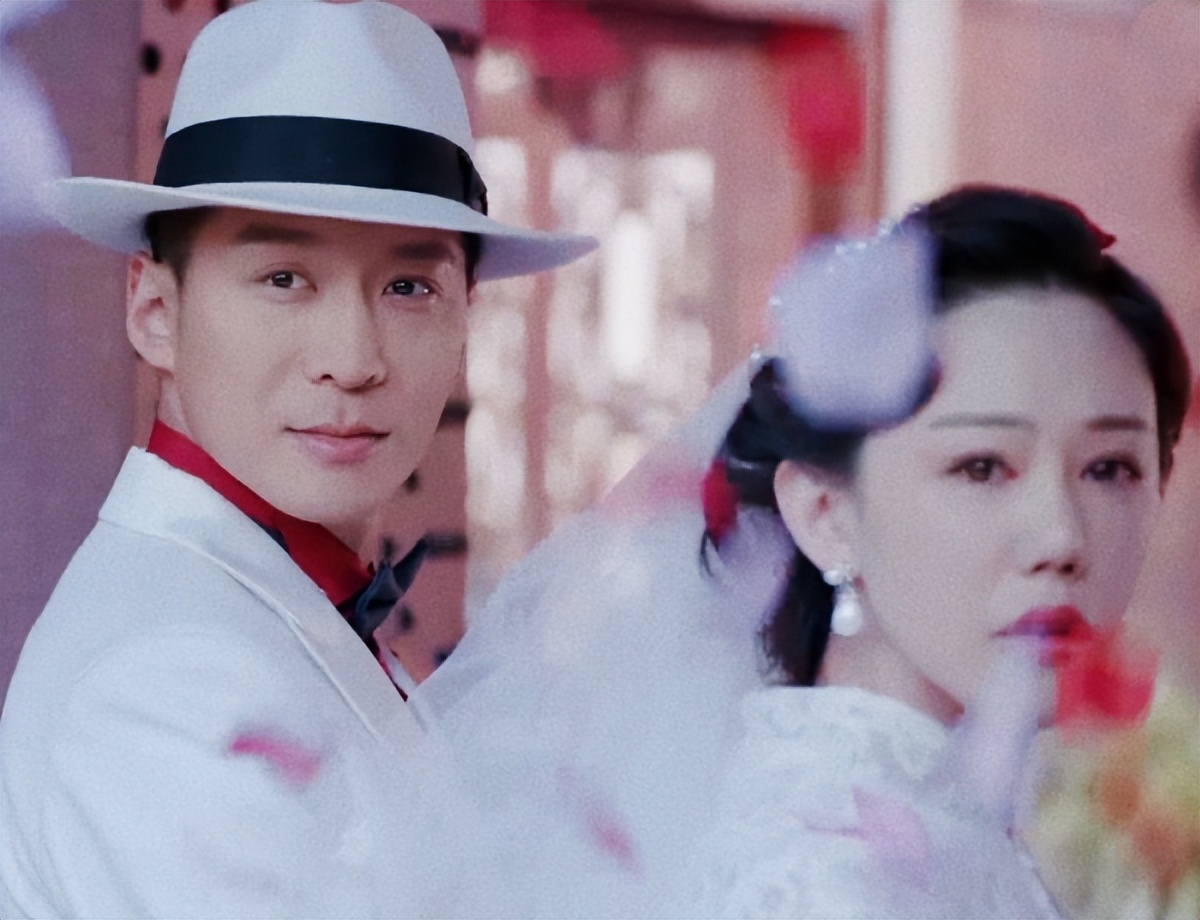 积压三年仍是烂剧，《一代洪商》年轻人演技拉胯，而剧情狗血雷人