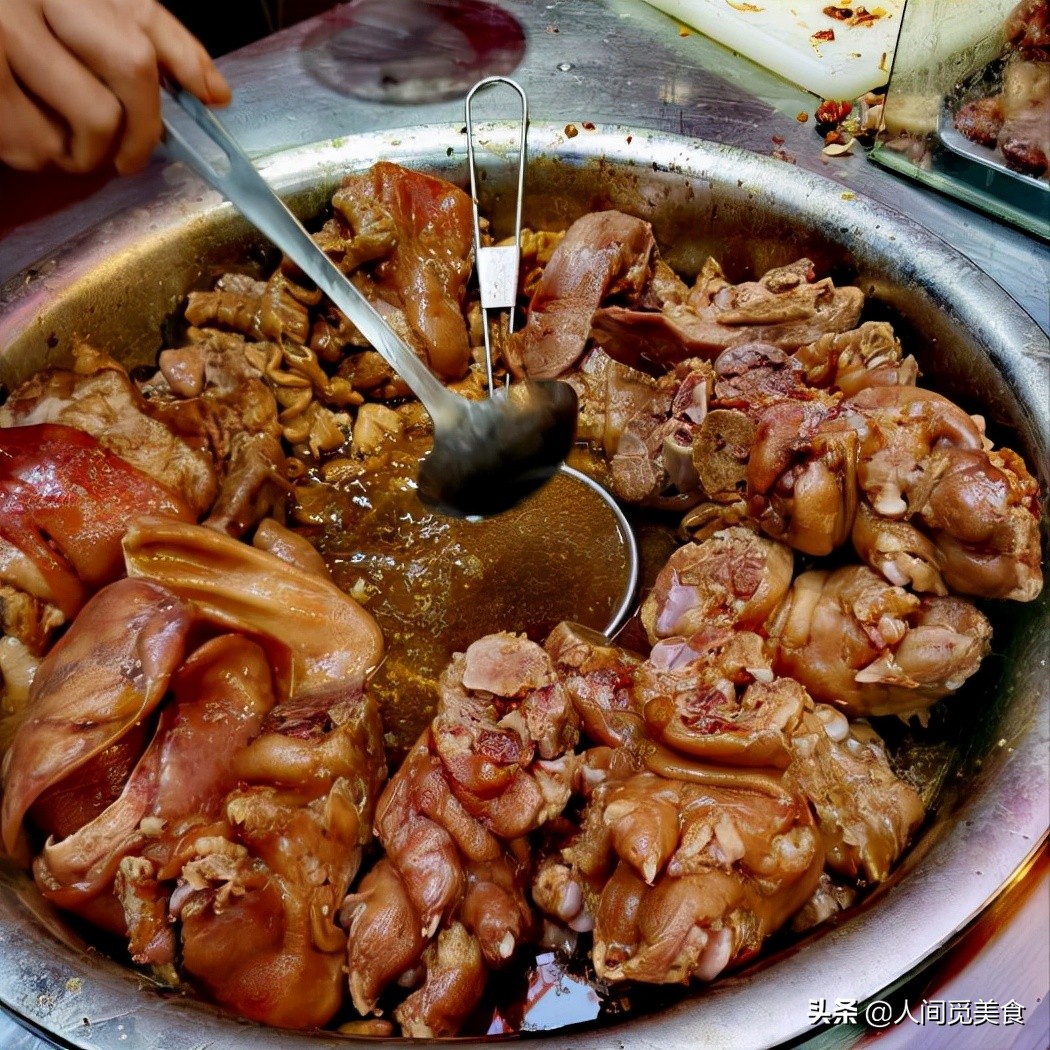 安徽大叔在南京开店，36元1斤连骨带肉日卖上千斤，十几年不涨价