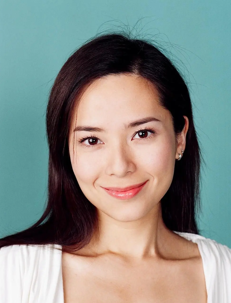 最美港姐郭羡妮,不爱豪门爱"穷人",下嫁农村小伙过得如何