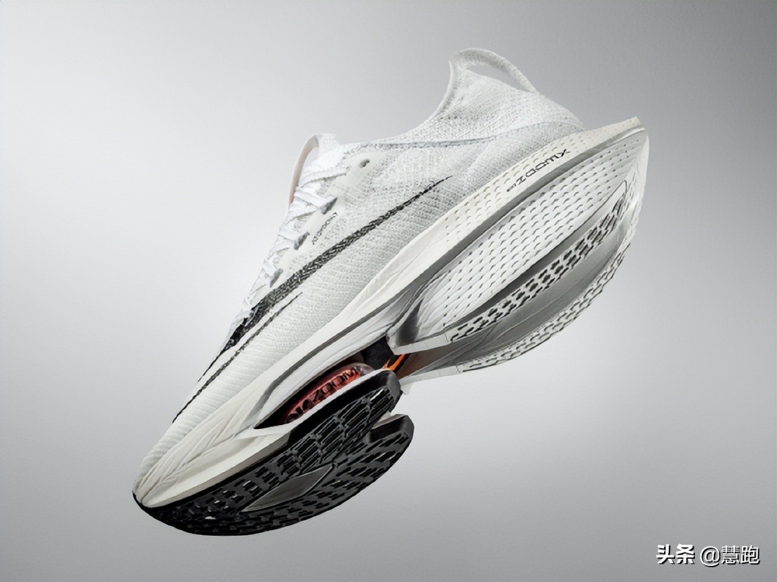 nike运动鞋今年最新款(耐克顶级竞速跑鞋Alphafly NEXT% 2代发布有哪些亮点？)