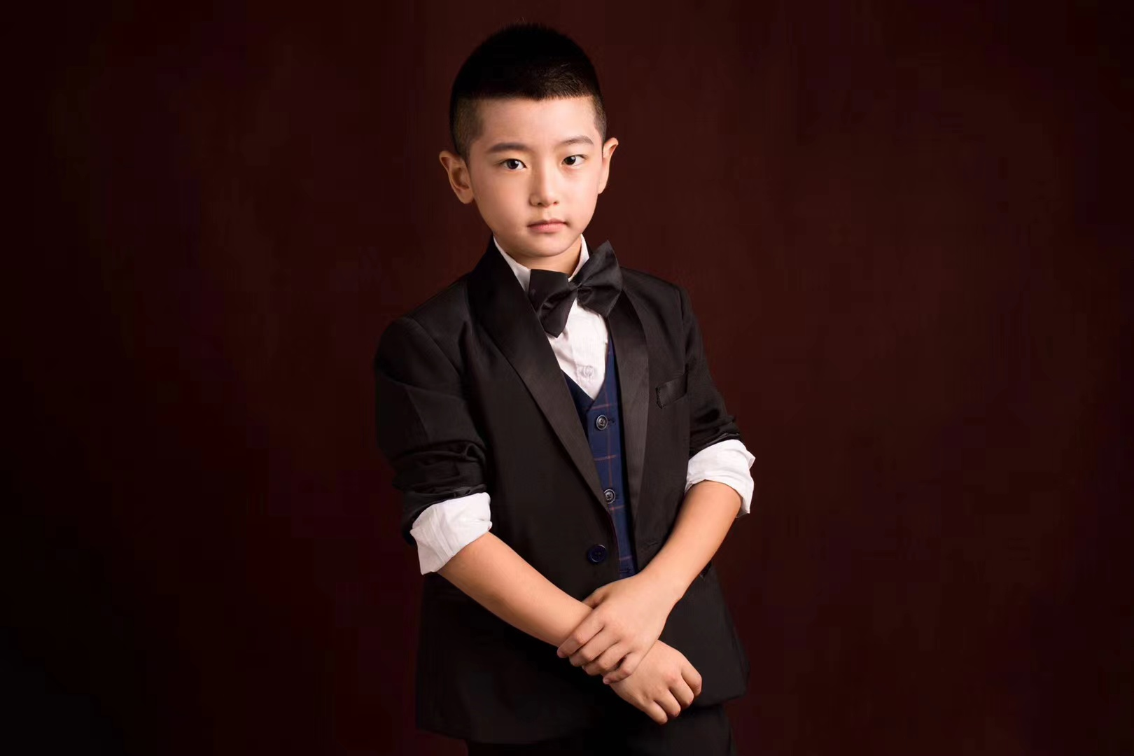 王皓晨出演《山河令》功夫童星崛起