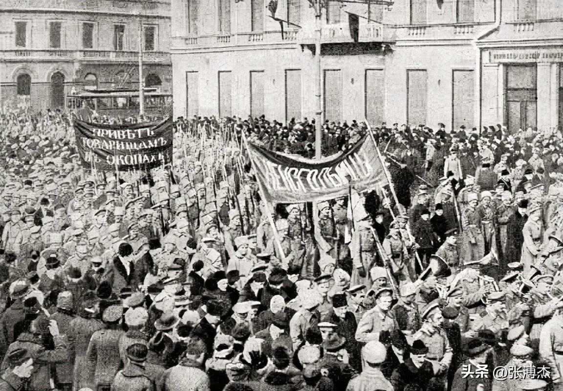 俄国革命发展史(浅析俄国革命：原因、特点、发展和后果)