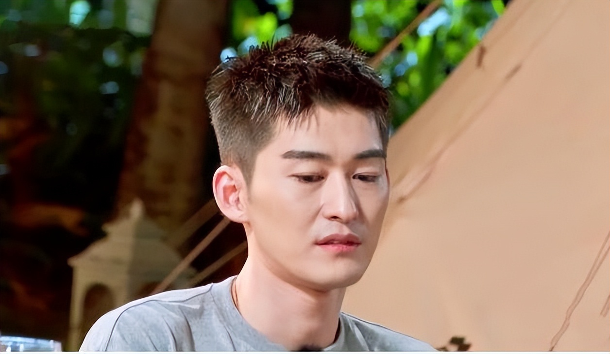 “一手遮天”张翰：从王思聪手里抢来战狼2，剧组里权利比导演大