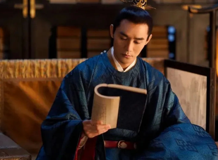 王凯自曝事业巅峰期曾患病，父亲肺癌去世1月，自己肺部也出问题