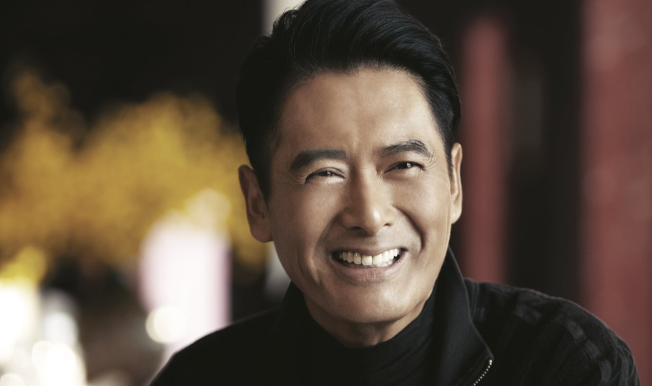 "赌神"周润发被曝"双面人",晚节不保,完美人设都是伪装