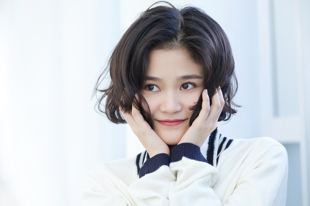 9,岳以恩今天咱们就来看看这些娱圈的"关系户"们,看看他们这些年在