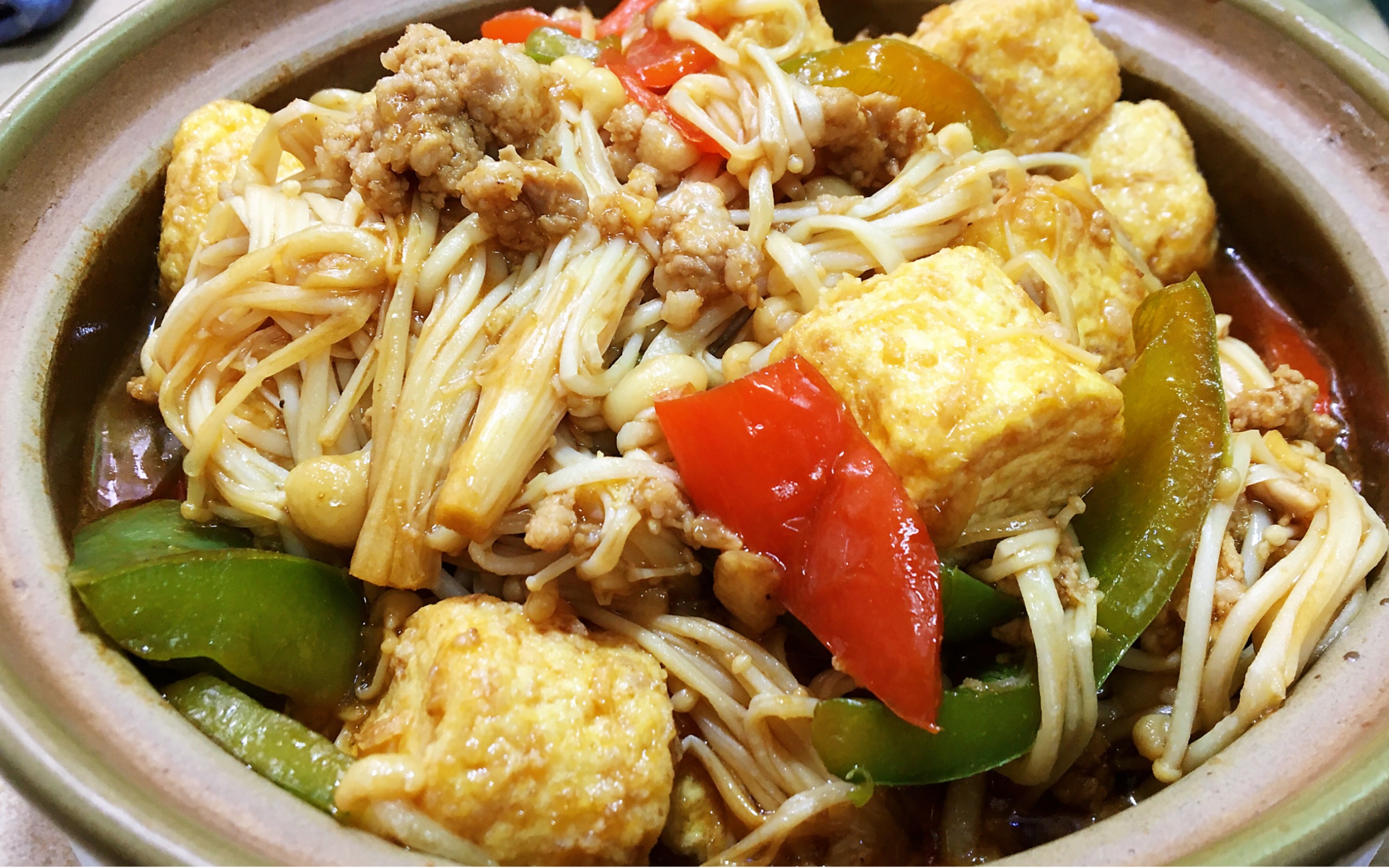 圖片[2]-【金針菇燉豆腐】做法步驟圖 簡(jiǎn)單易學(xué)又能解饞 最后湯汁都不-起舞食譜網(wǎng)