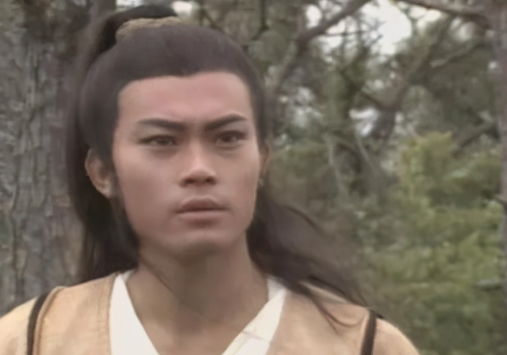 曾伟权一生未娶，59岁病逝无子女送终，生命最后与一只小狗相伴