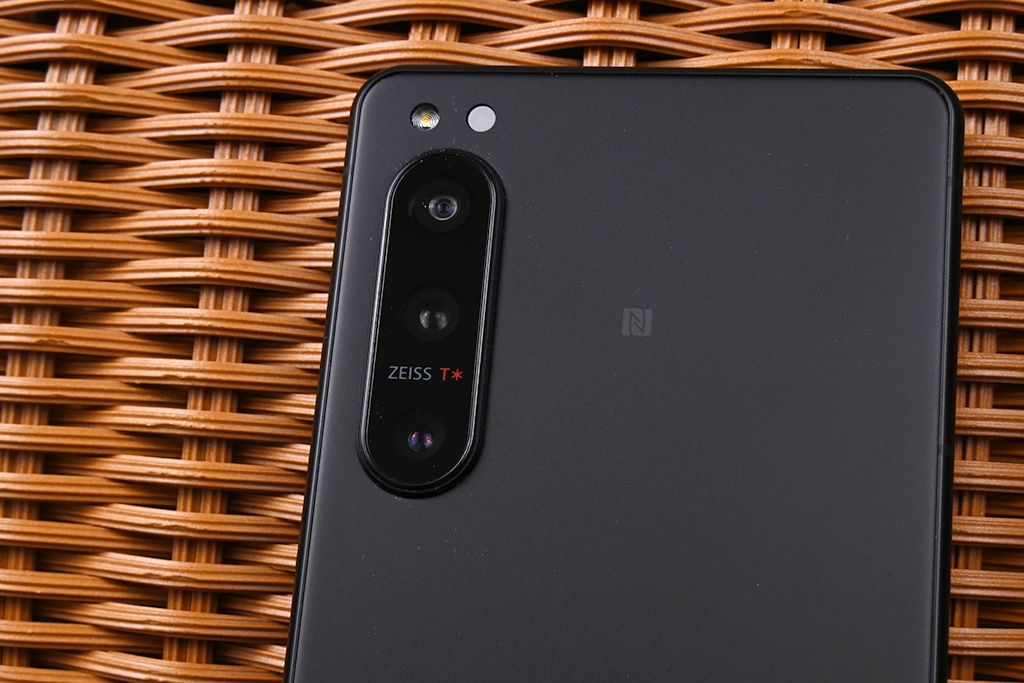 小屏旗舰 索尼微单手机xperia 5 iv试用评测