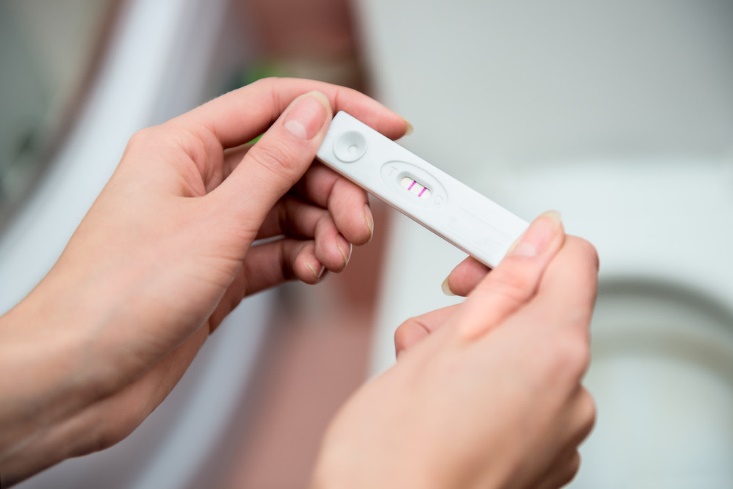 验孕棒并非百分百准确，这些因素或导致验孕失效，结果可能被误导