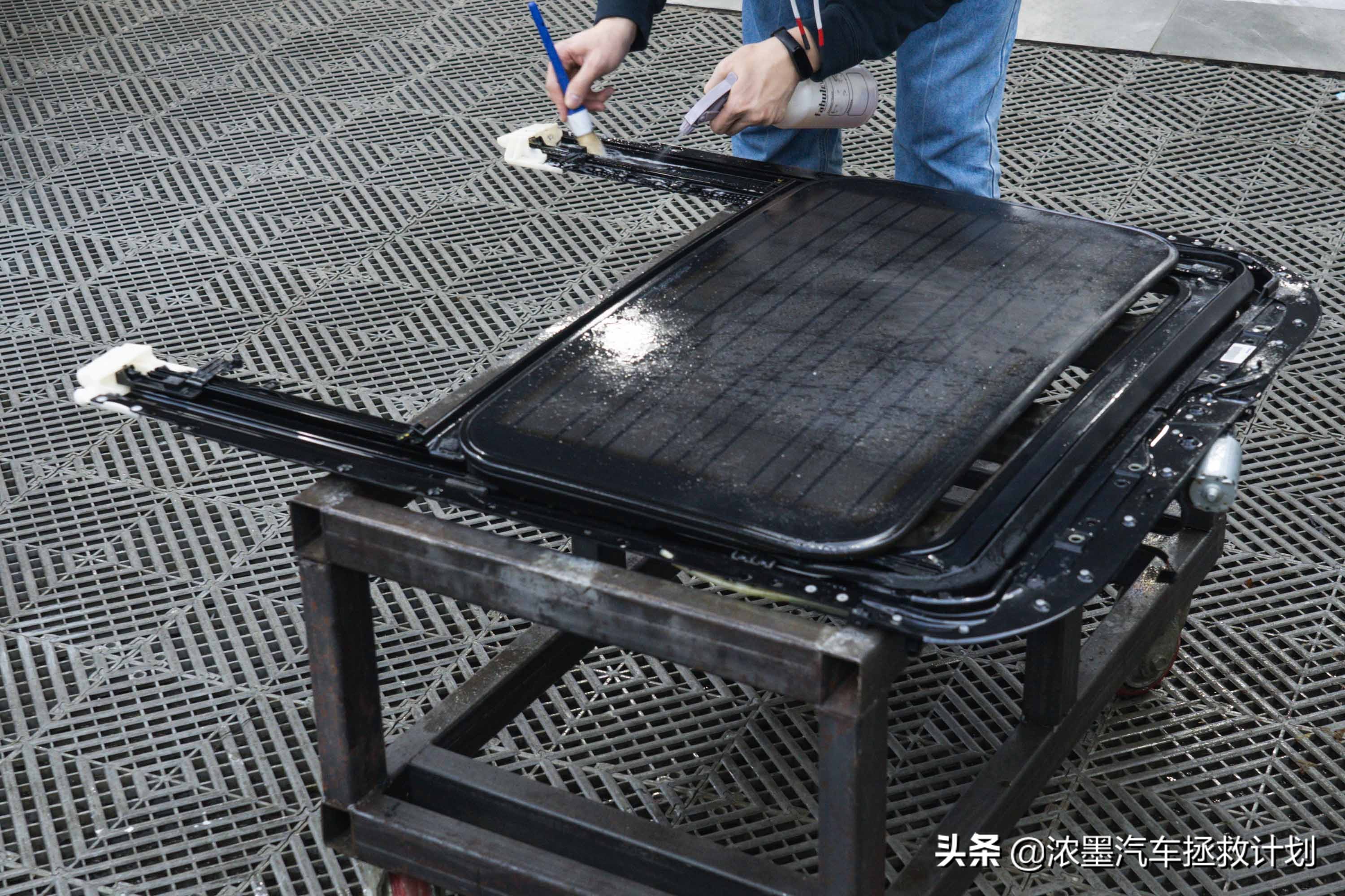 「致臻匠心」修复一台大众途锐，勇攀高峰后再成为逆转时间的焦点