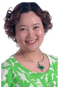 方青卓:结婚半年就离婚,二婚嫁救命恩人,坦言:不嫁他我可能就死了