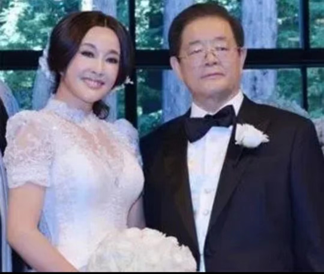 刘晓庆有几个孩子？一生4段婚姻，却未生一儿半女-第35张图片