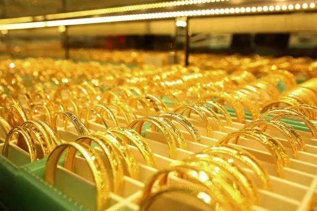 买黄金要看清：一口价还是按克数