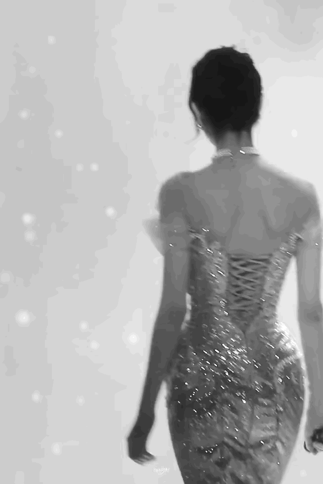 不一样的迪丽热巴，每天一波热图