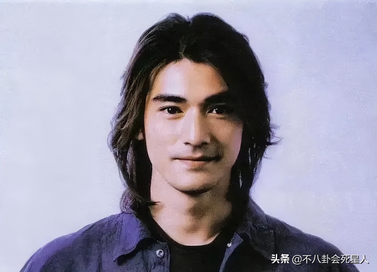 10位港台长发男星，郑伊健帅气逼人，伍佰气质狂放不羁