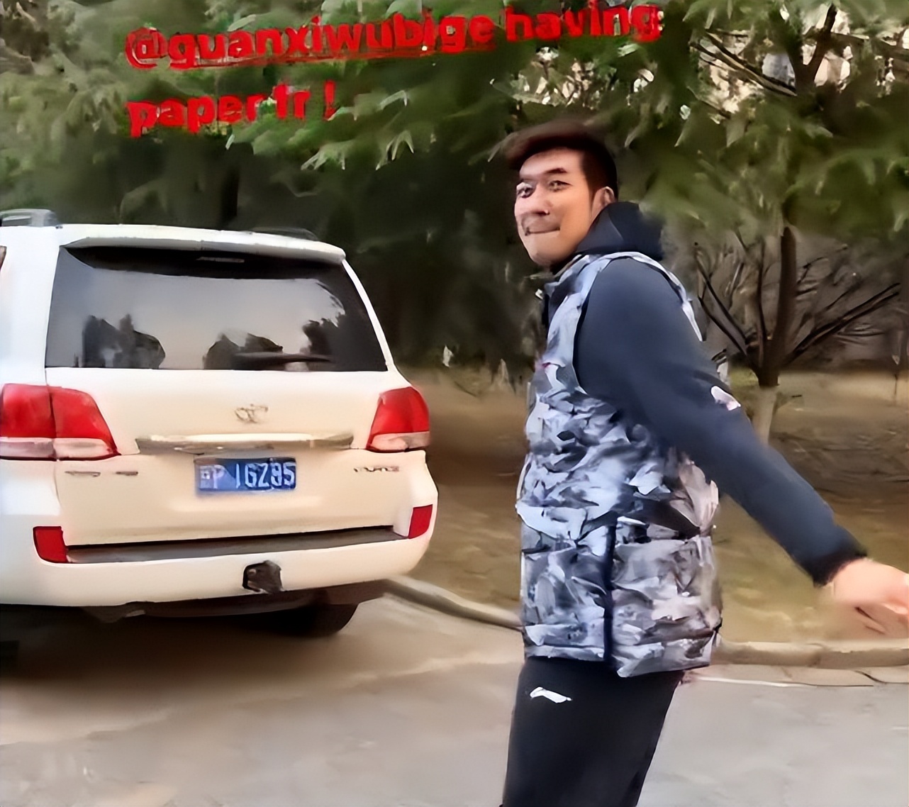 cba籃球隊員吳冠希哪里人（CBA富二代！吳冠希開350萬賓利，送嬌妻張常寧法拉利，太豪橫！）