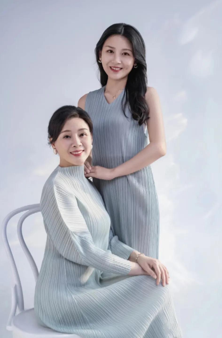 最美最优雅的母女合影写真