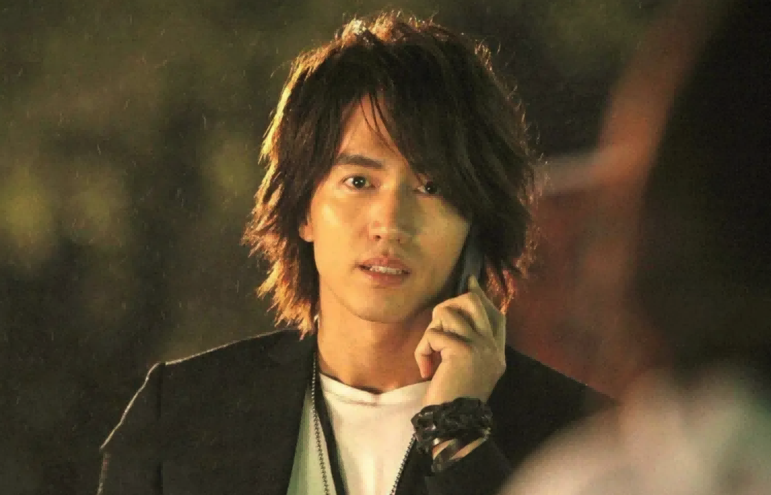 留长发却不娘的6位男明星，个个五官硬朗，野性又帅气