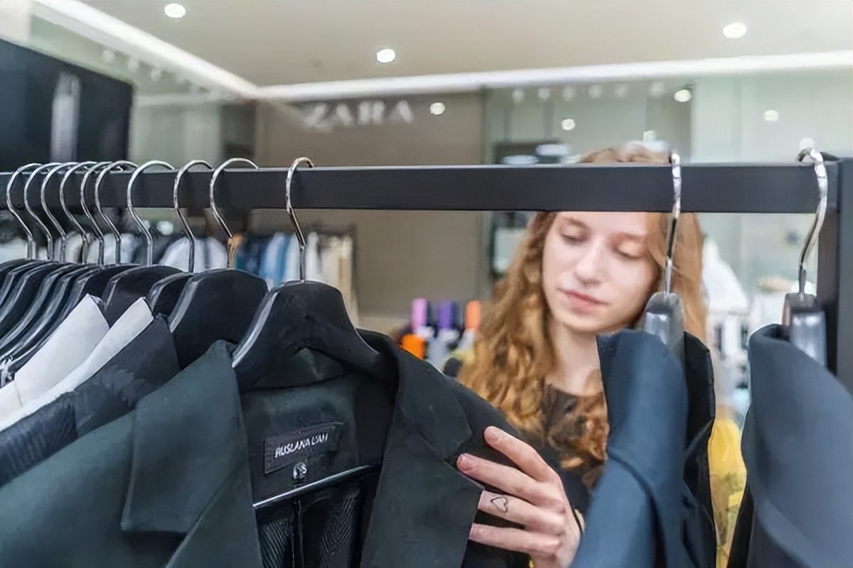 无印良品在中国开始“送外卖”了 / H&M集团第二财季收入高于预期