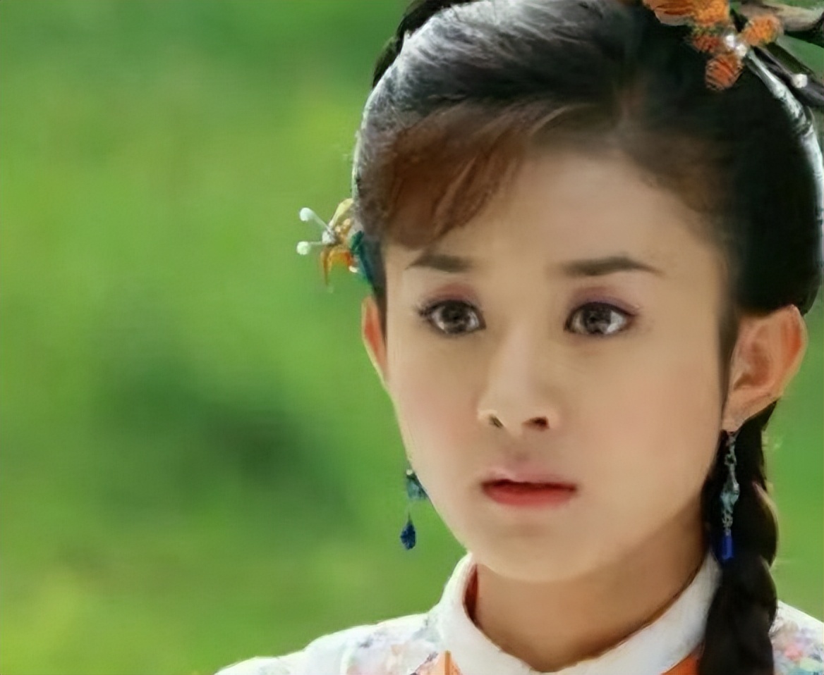 “尖嘴猴腮”别硬演公主，这8位女星告诉你，什么才叫金枝玉叶