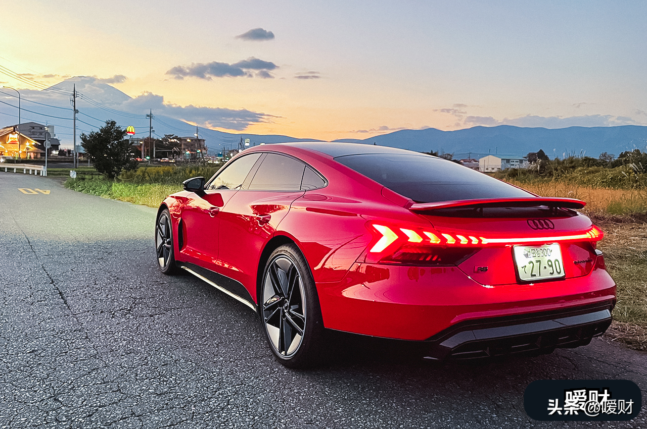 2022年奥迪电动车 e-tron gt评测