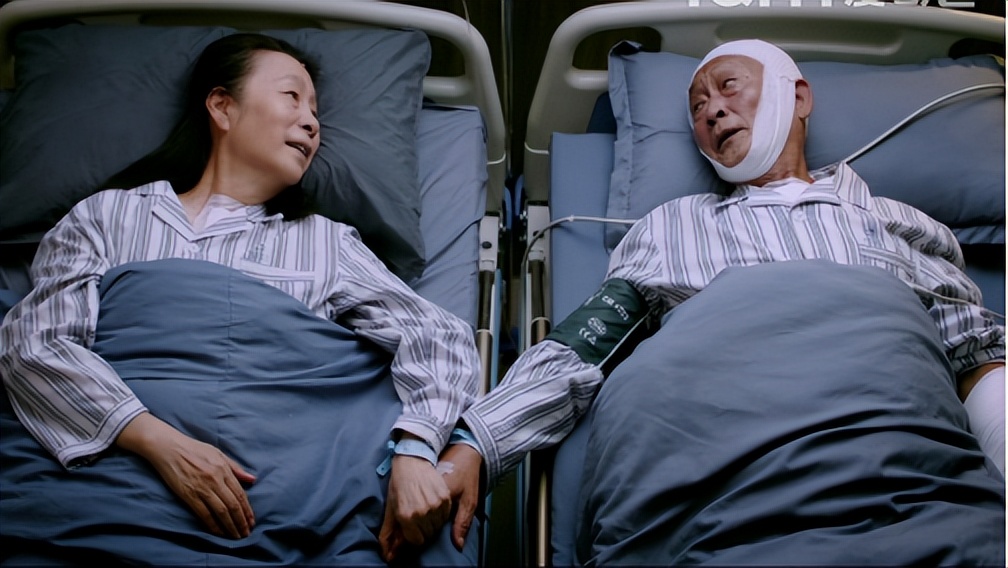 关于唐医生的一切：医疗题材真实感人，秦岚竟与他演情侣