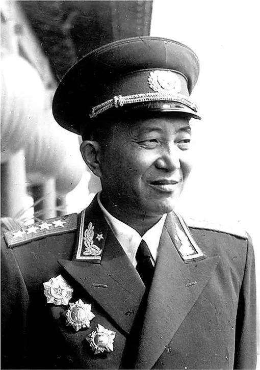 开国十大将，去世时年纪多大，他们最终归葬何处？