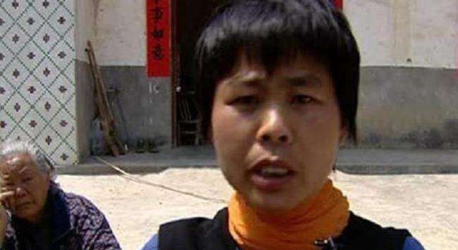 男子因杀妻被判15年，11年后“亡妻”突然回家，已和他人结婚生子