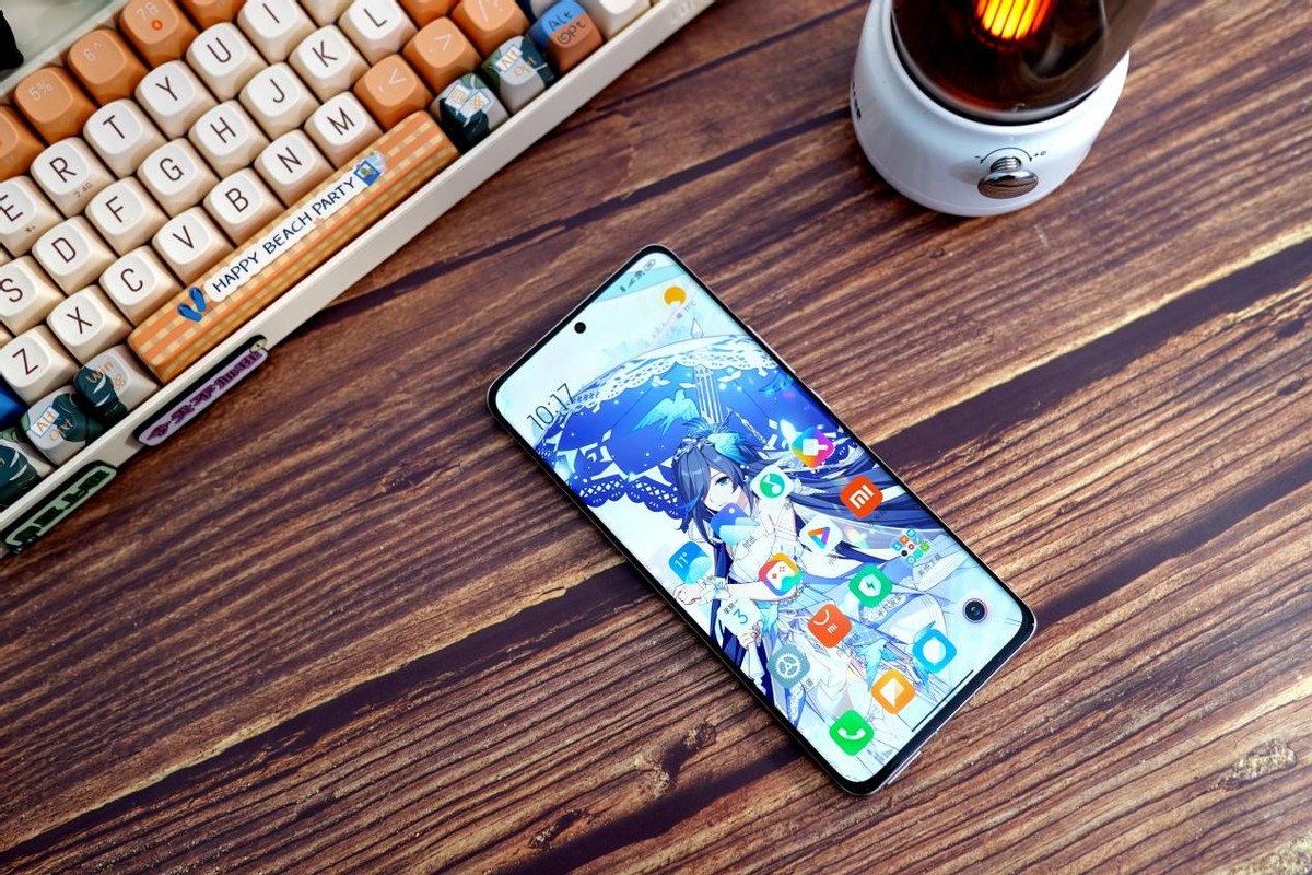 小米12 PRO: 死磕iPhone，设定温度生死线，常规操作：米粉直呼内行