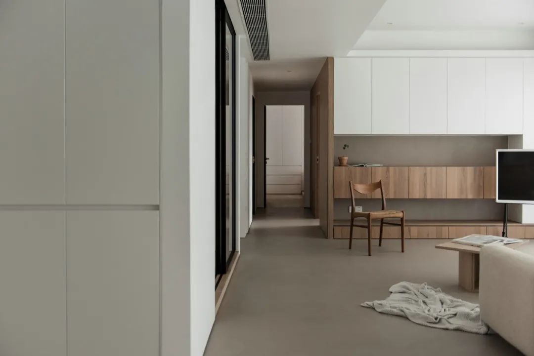 原木色、微水泥、140m²的清新小两居，小户型也能抄
